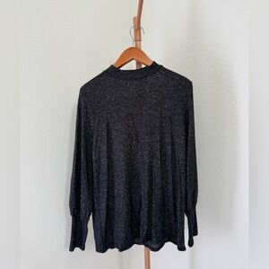 Perfect Peach Charcoal Gray Black Long Sleeve Shirt Light Sweater Size Large